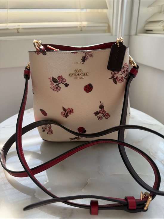 Coach Handbags - NWT Coach Mini Town Bucket Bag